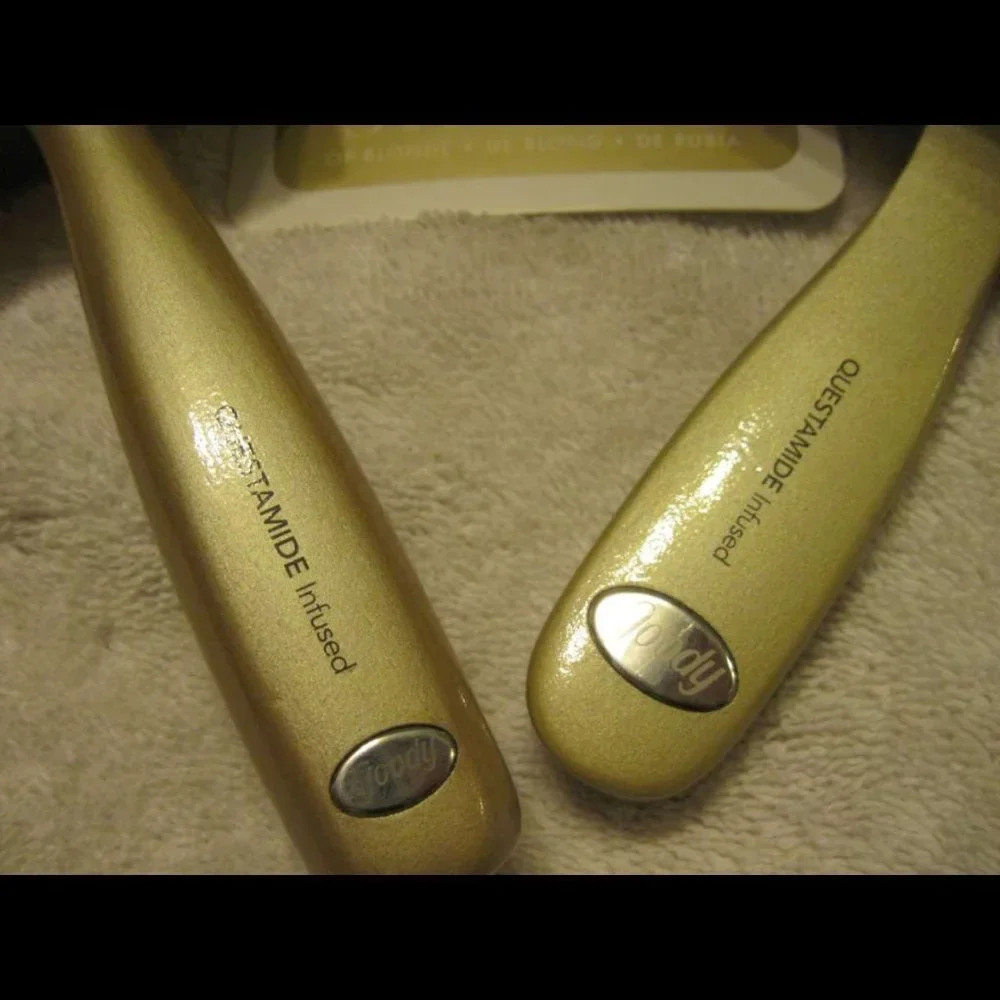 Goody Styling Therapy Protect + Color Blonde Light Brown QUESTAMIDE Hair Brush